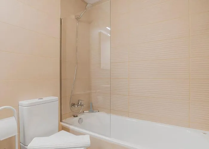 דירה Luxury 2br - 400m To - Pool & Views - Casa Amigos *