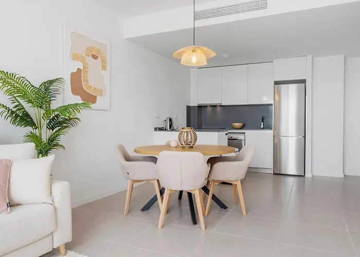 דירה Luxury 2br - 400m To - Pool & Views - Casa Amigos אסטפונה