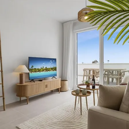 Luxury 2br - 400m To - Pool & Views - Casa Amigos * Estepona