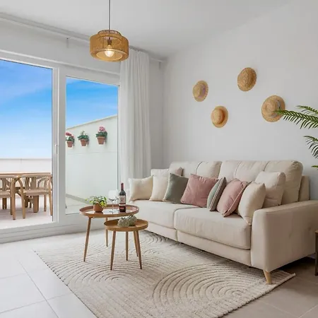 Luxury 2br - 400m To - Pool & Views - Casa Amigos Эстепона
