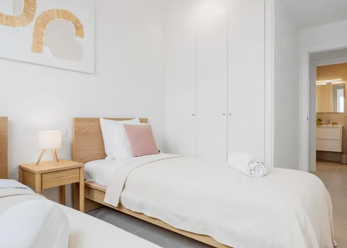 Luxury 2br - 400m To - Pool & Views - Casa Amigos *