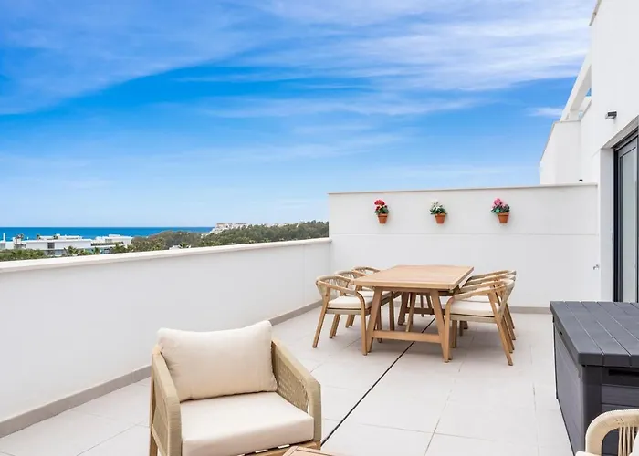Luxury 2br - 400m To - Pool & Views - Casa Amigos *